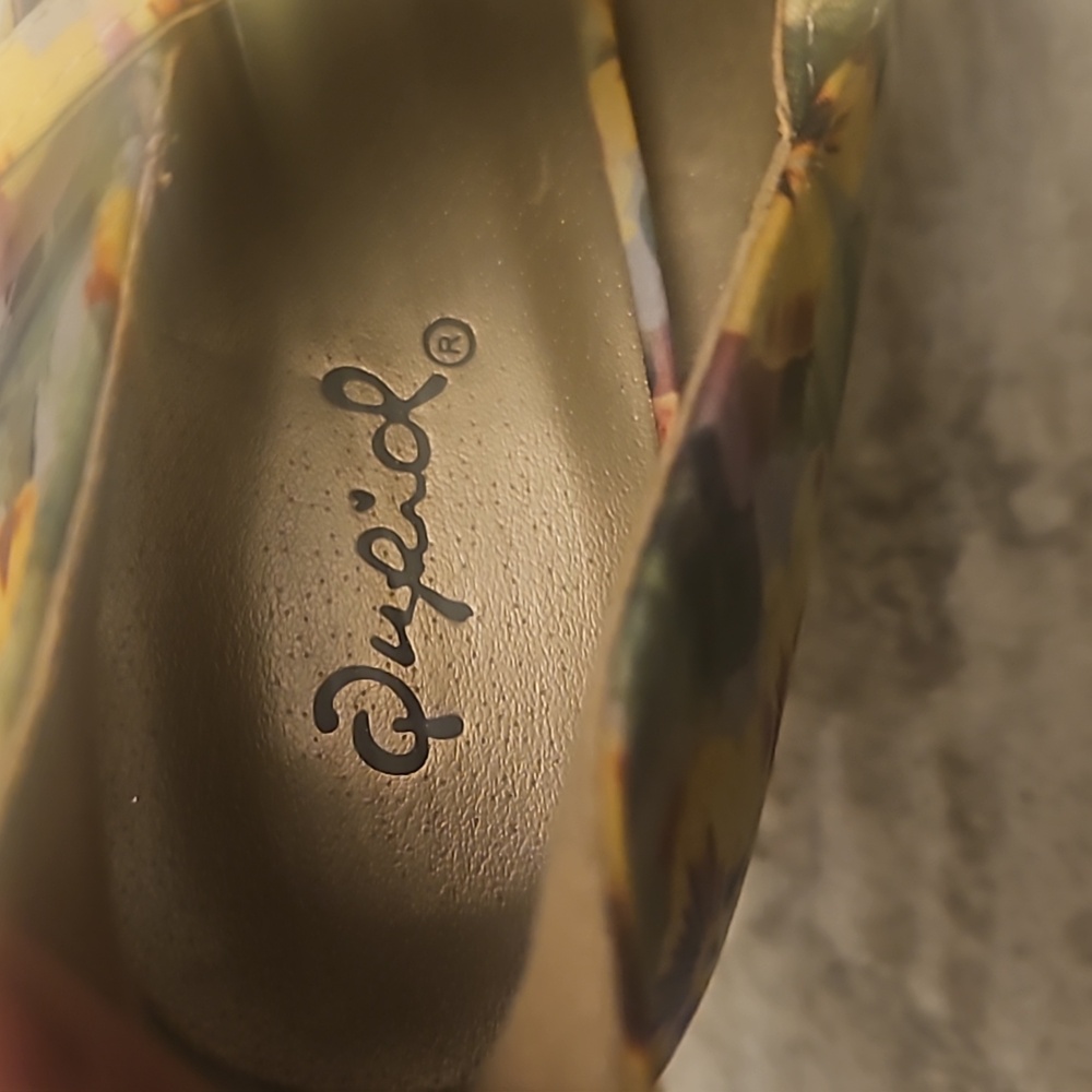 Spring heels, Qupid - Picture 5 of 6